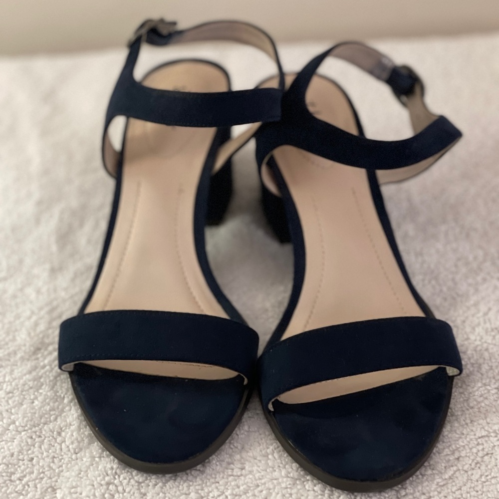 Women’s Blue velvet strappy heels